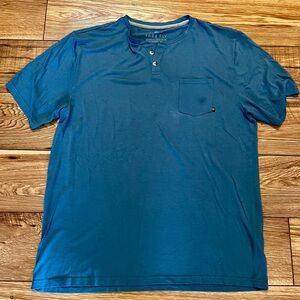 Free Fly Men’s Short Sleeve Henley Pocket Bamboo Tee in Atlantic Blue